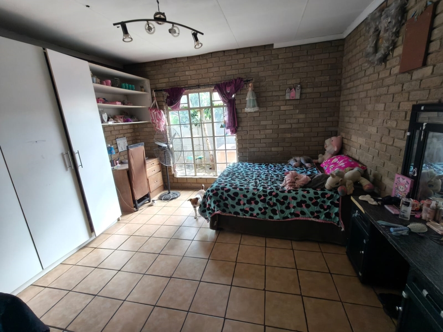 3 Bedroom Property for Sale in Oos Einde North West